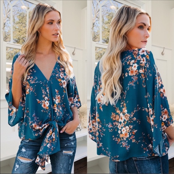 Last one! Midnight Dreams Kimono Blouse - Picture 2 of 5
